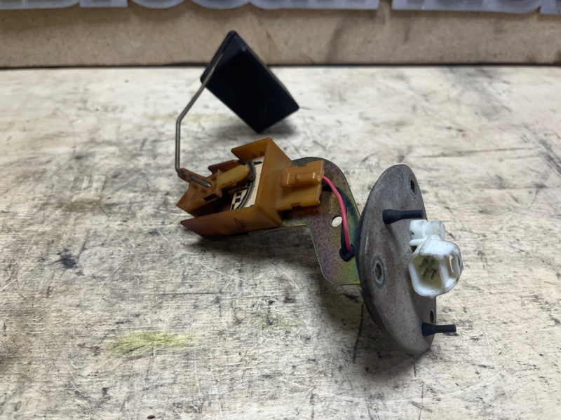 Датчик уровня топлива, 1500 рублей, Пешки