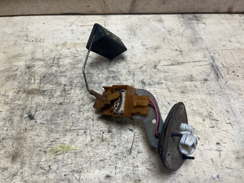 Датчик уровня топлива, 1500 рублей, Пешки