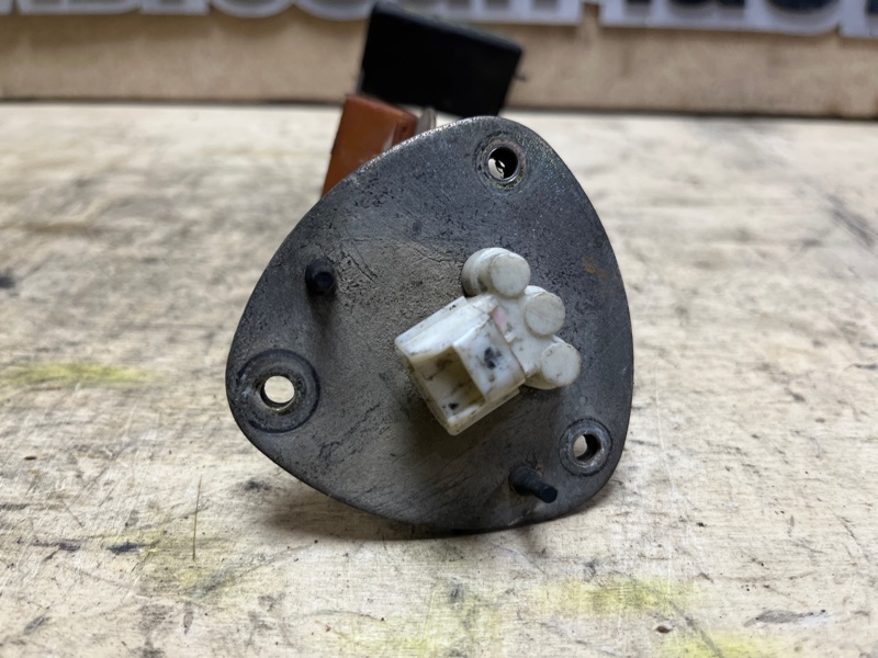 Датчик уровня топлива, 1500 рублей, Пешки