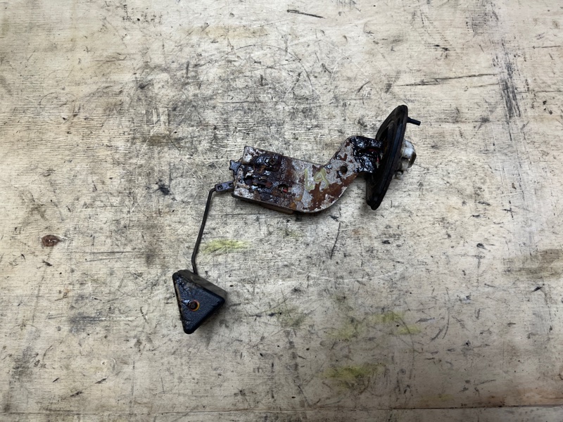 Датчик уровня топлива, 1500 рублей, Пешки