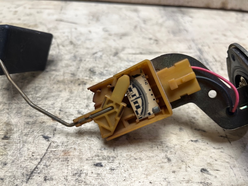 Датчик уровня топлива, 1500 рублей, Пешки