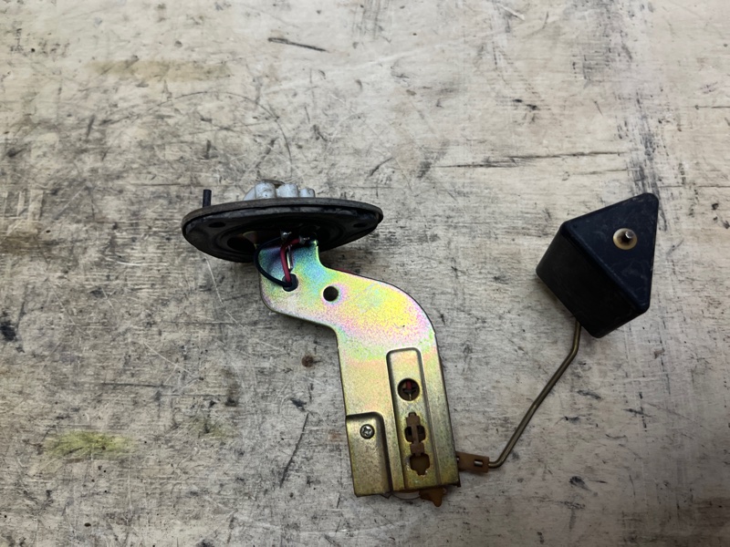 Датчик уровня топлива, 1500 рублей, Пешки