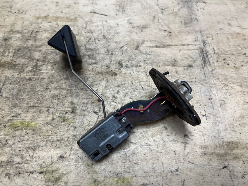 Датчик уровня топлива, 1500 рублей, Пешки