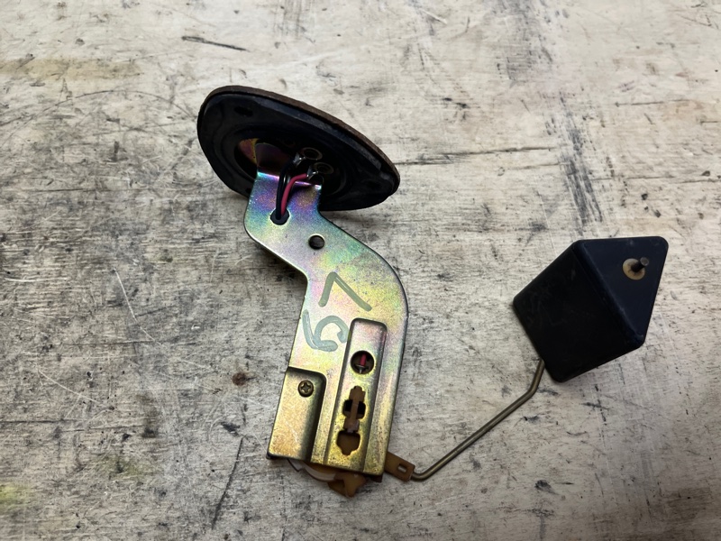 Датчик уровня топлива, 1500 рублей, Пешки