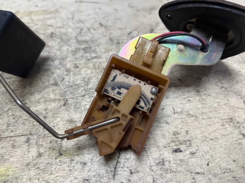 Датчик уровня топлива, 1500 рублей, Пешки