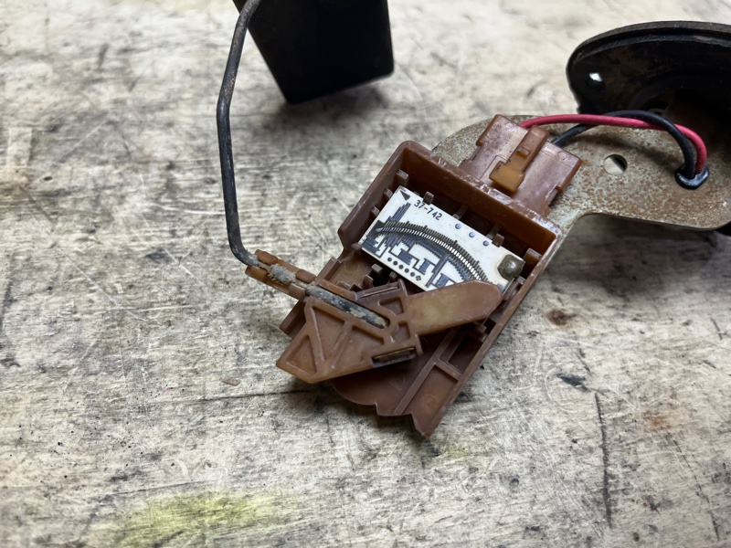 Датчик уровня топлива, 1500 рублей, Пешки