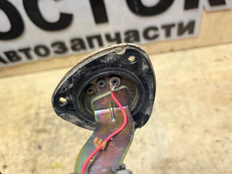 Датчик уровня топлива, 2000 рублей, Пешки