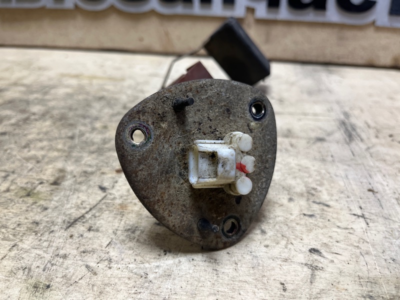 Датчик уровня топлива, 1500 рублей, Пешки