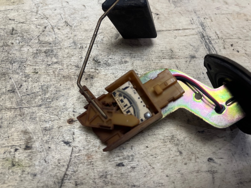 Датчик уровня топлива, 1500 рублей, Пешки