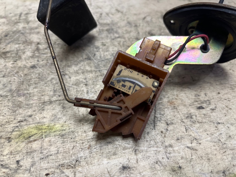 Датчик уровня топлива, 1500 рублей, Пешки