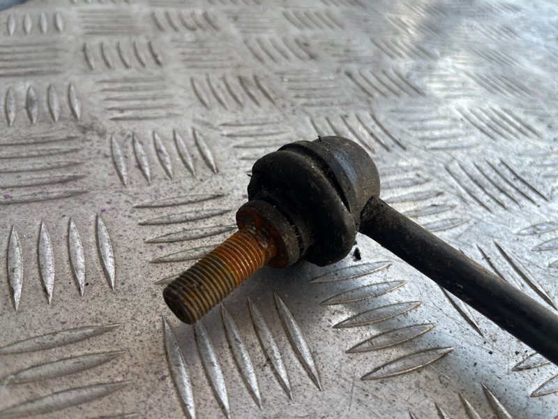 Стабилизатор поперечной устойчивости, 2000 рублей, Пешки