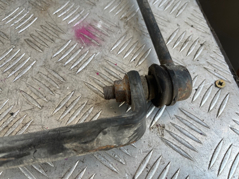 Стабилизатор поперечной устойчивости, 2000 рублей, Пешки