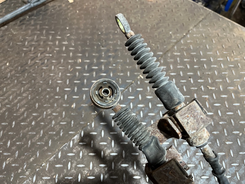 Трос переключения мкпп, 2000 рублей, Пешки