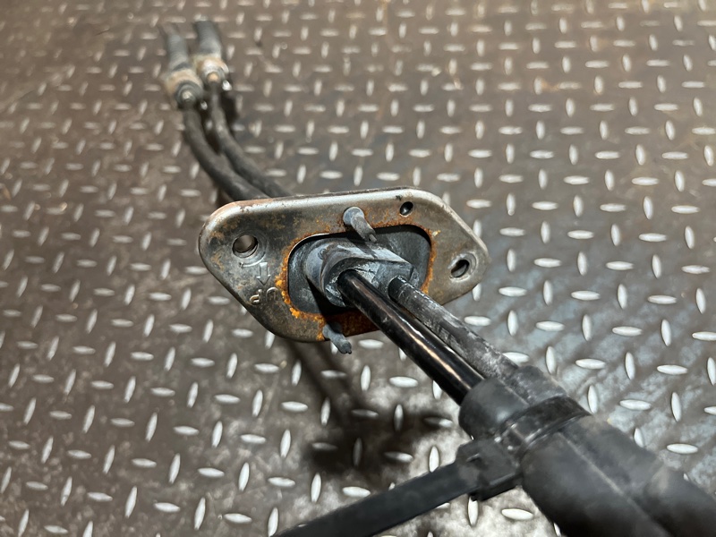 Трос переключения мкпп, 2000 рублей, Пешки