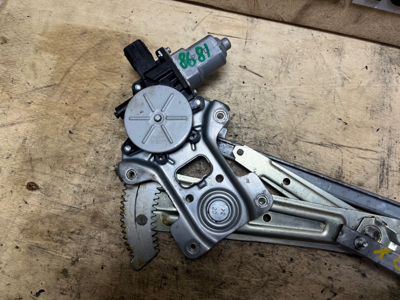 Стеклоподъемный механизм, 2000 рублей, Пешки