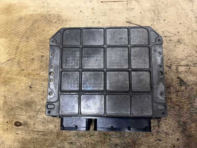 Блок управления двигателем, 2000 рублей, Пешки