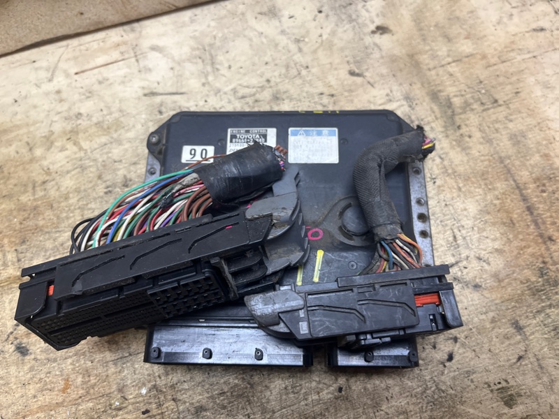 Блок управления двигателем, 2000 рублей, Пешки