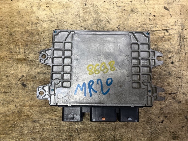 Блок управления двигателем, 2000 рублей, Пешки