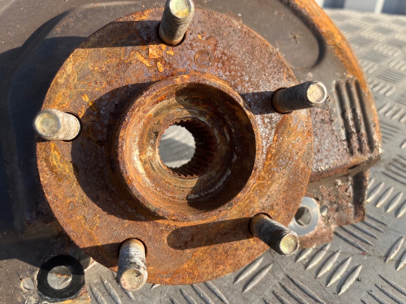 Кулак поворотный, 3000 рублей, Пешки