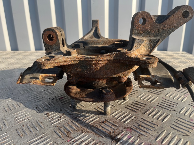 Кулак поворотный, 3000 рублей, Пешки