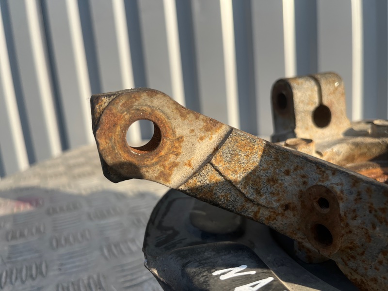 Кулак поворотный, 3000 рублей, Пешки