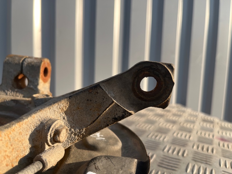 Кулак поворотный, 3000 рублей, Пешки