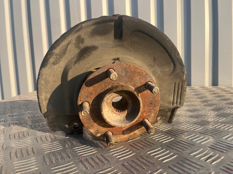 Кулак поворотный, 3000 рублей, Пешки