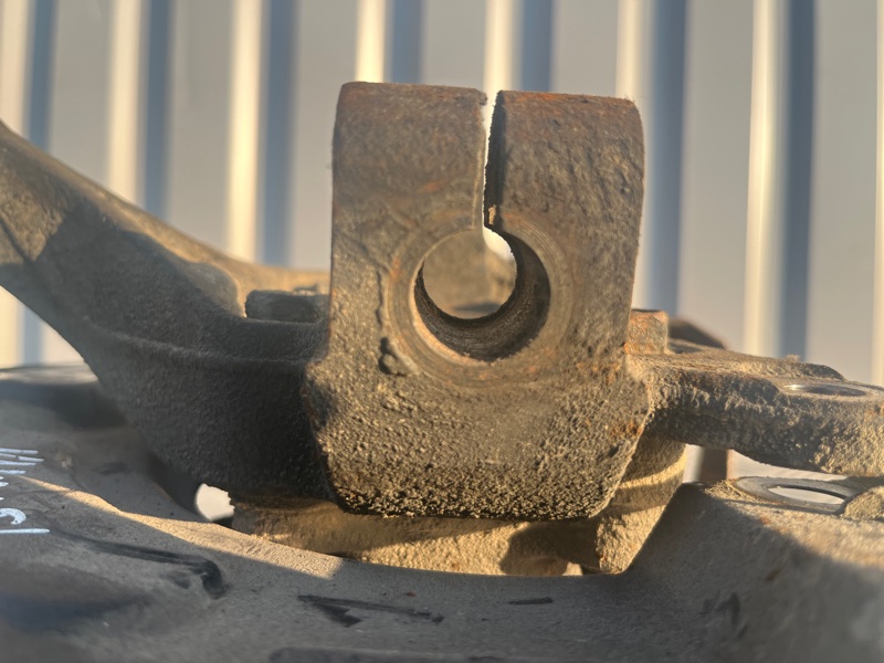 Кулак поворотный, 3000 рублей, Пешки