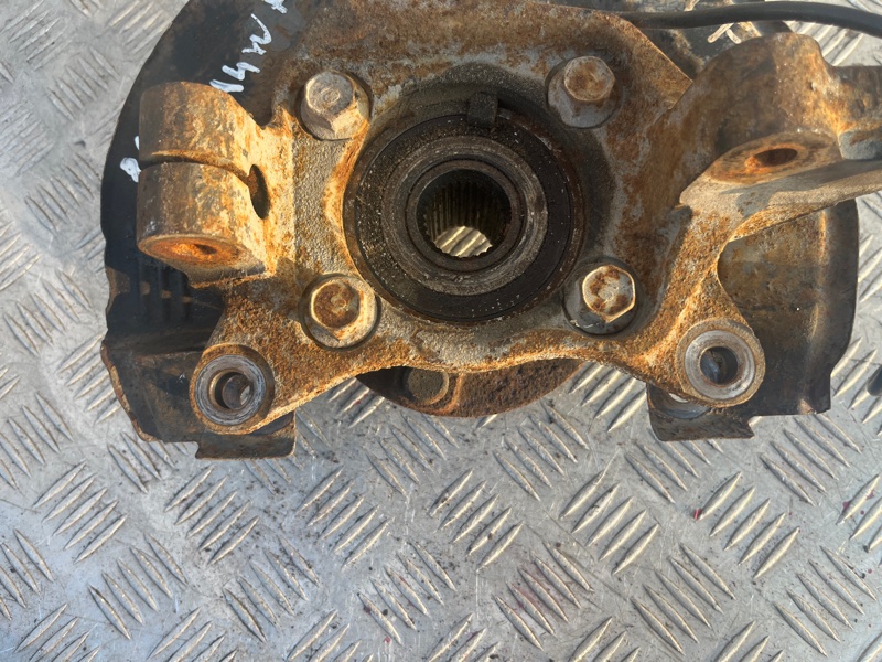 Кулак поворотный, 3000 рублей, Пешки