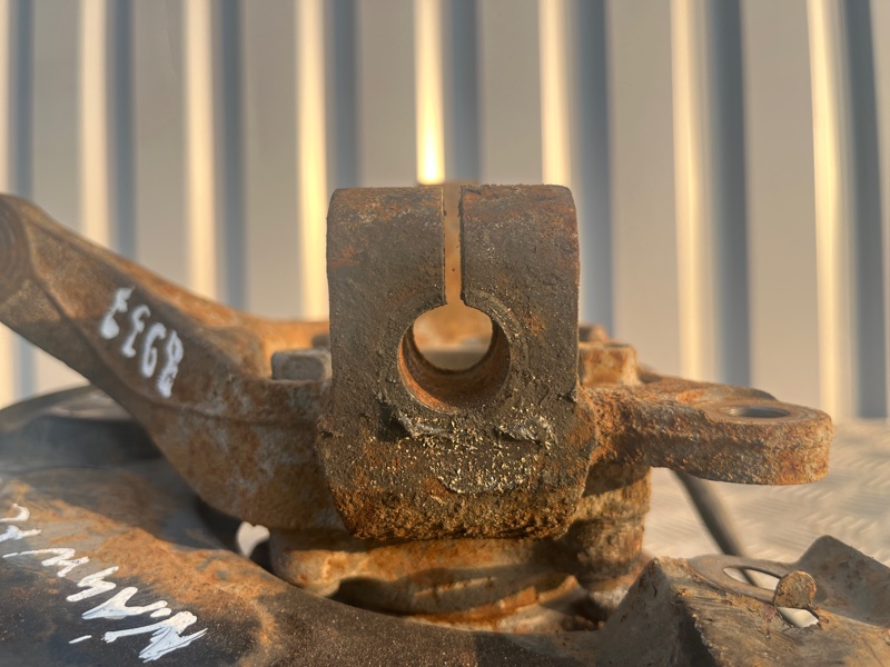 Кулак поворотный, 3000 рублей, Пешки