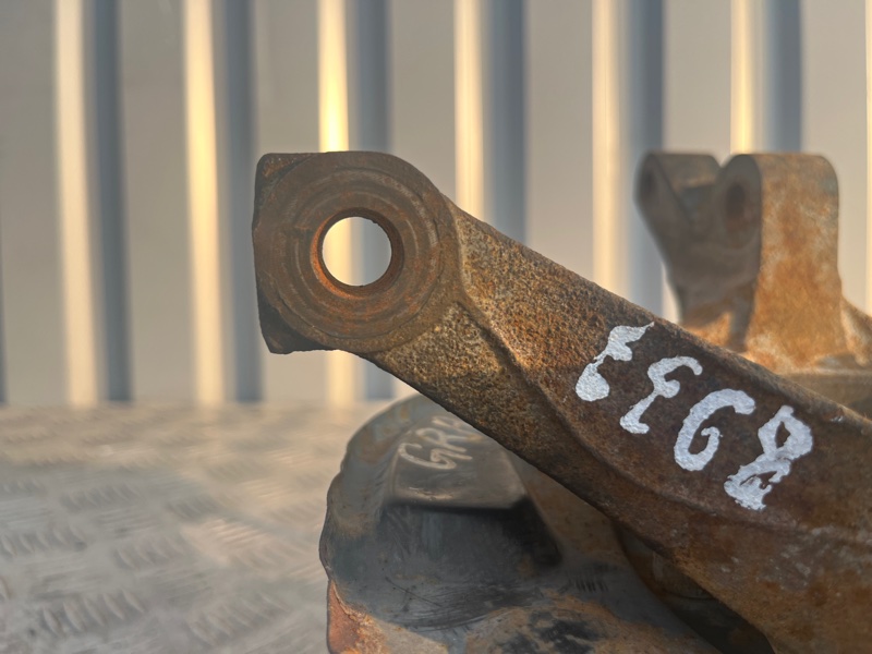 Кулак поворотный, 3000 рублей, Пешки