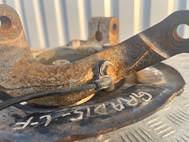 Кулак поворотный, 3000 рублей, Пешки