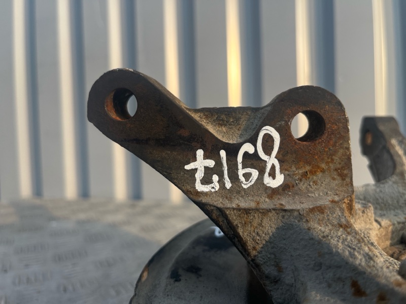 Кулак поворотный, 3000 рублей, Пешки