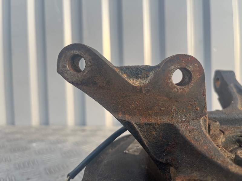 Кулак поворотный, 3000 рублей, Пешки