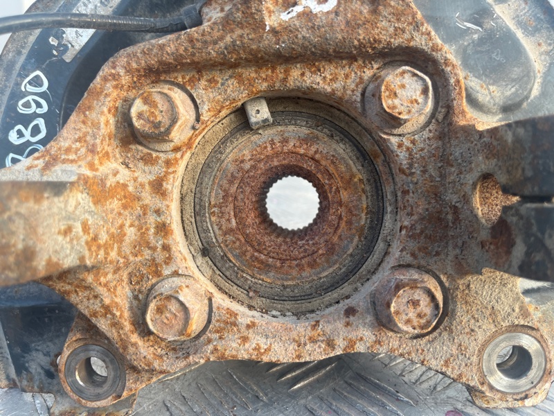 Кулак поворотный, 3000 рублей, Пешки