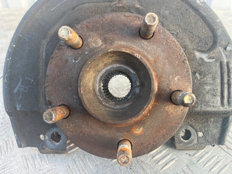 Кулак поворотный, 3000 рублей, Пешки