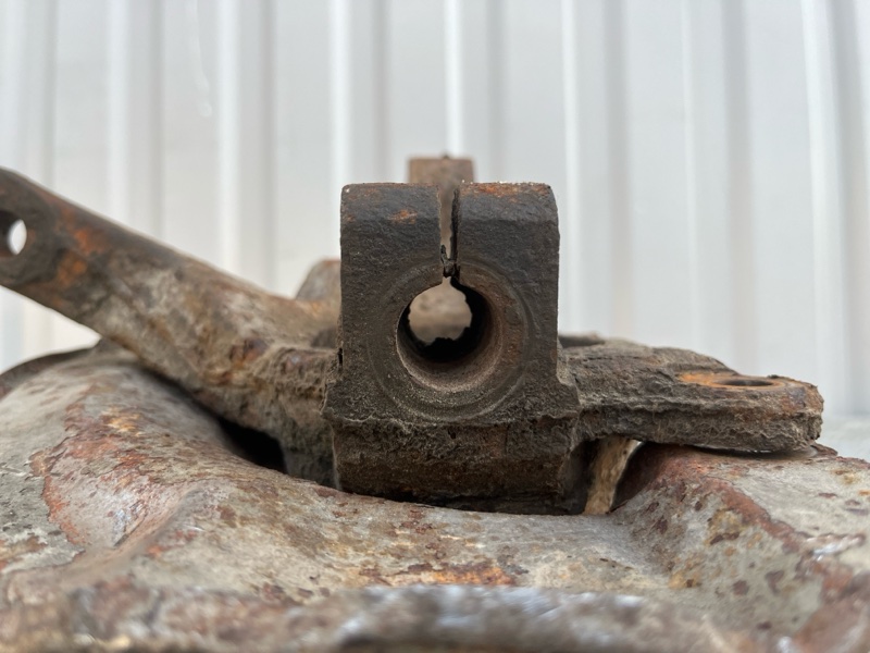 Кулак поворотный, 3000 рублей, Пешки