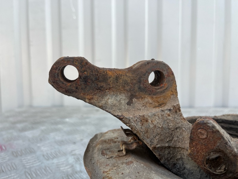 Кулак поворотный, 3000 рублей, Пешки