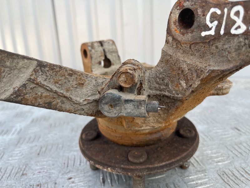 Кулак поворотный, 3000 рублей, Пешки