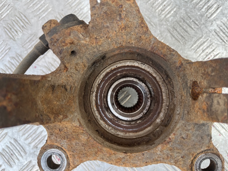 Кулак поворотный, 3000 рублей, Пешки