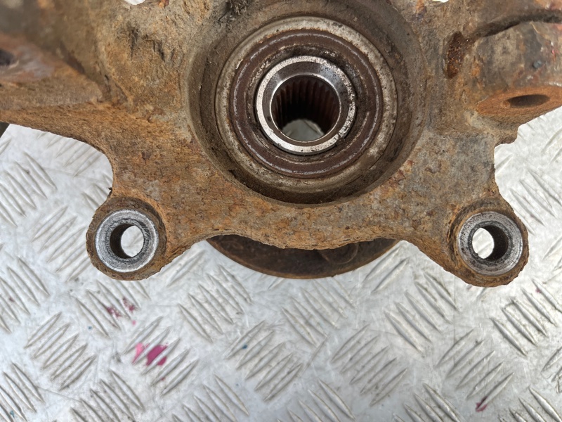 Кулак поворотный, 3000 рублей, Пешки