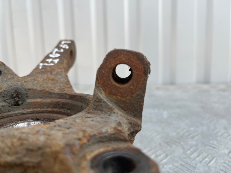 Кулак поворотный, 3000 рублей, Пешки