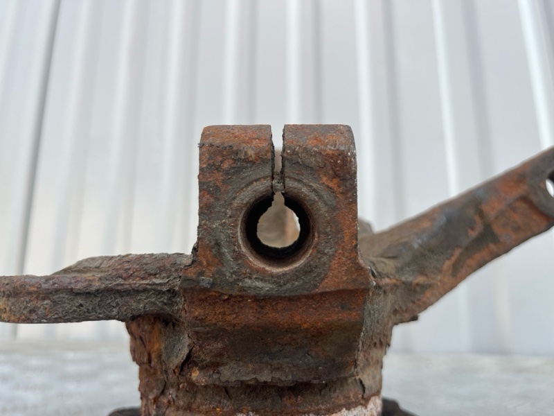 Кулак поворотный, 3000 рублей, Пешки