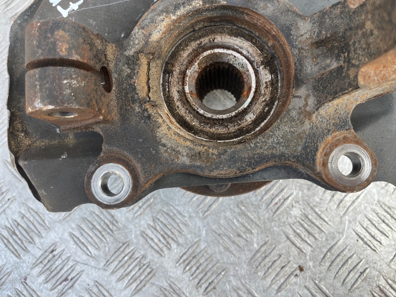 Кулак поворотный, 3000 рублей, Пешки