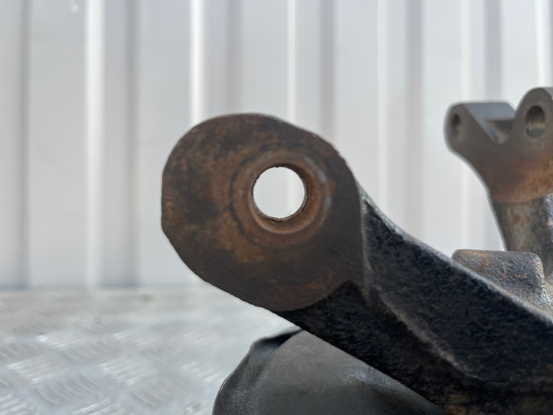 Кулак поворотный, 3000 рублей, Пешки