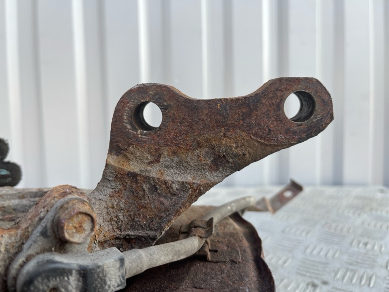 Кулак поворотный, 3000 рублей, Пешки