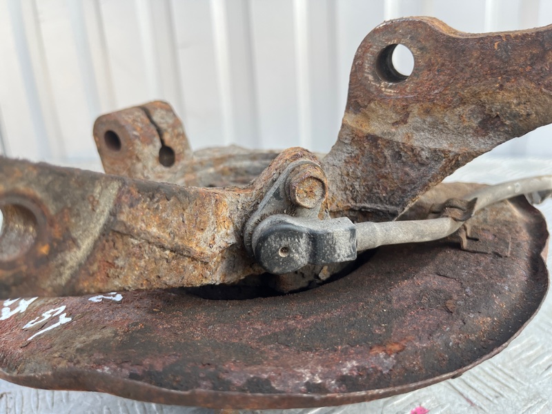 Кулак поворотный, 3000 рублей, Пешки