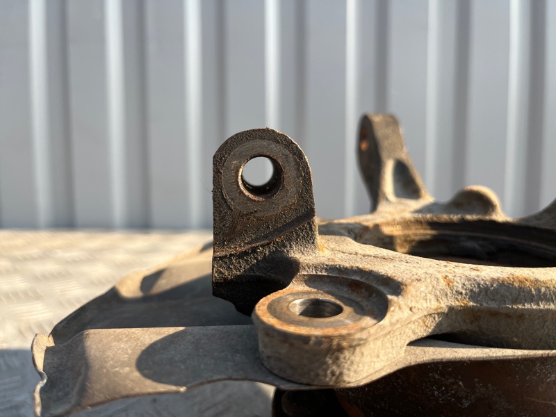 Кулак поворотный, 3000 рублей, Пешки