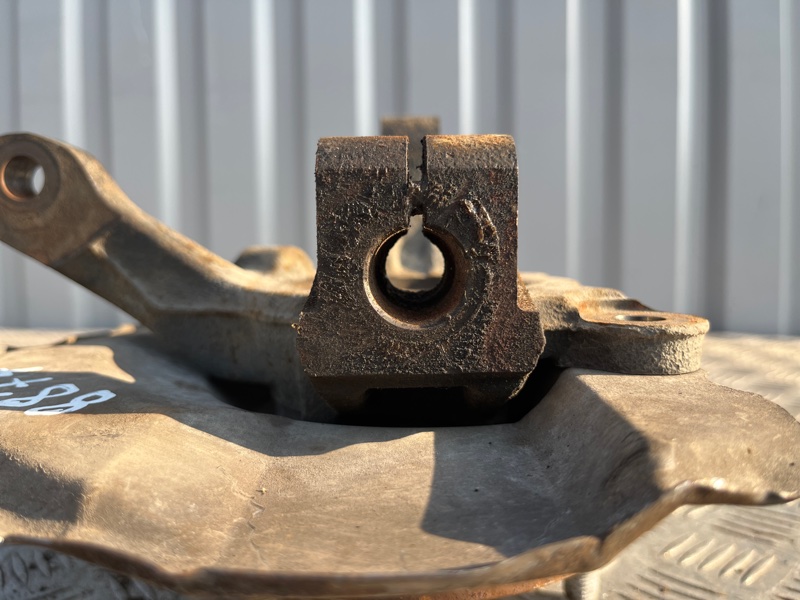 Кулак поворотный, 3000 рублей, Пешки