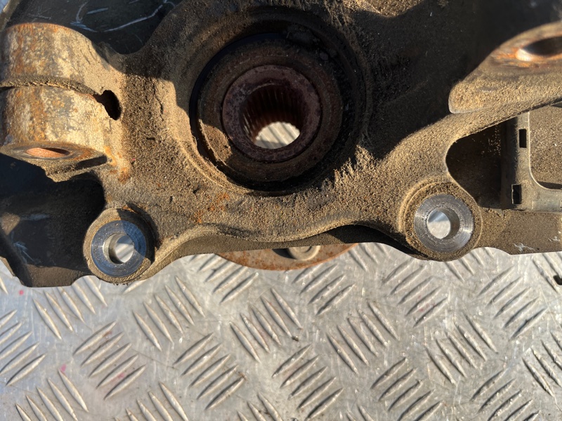 Кулак поворотный, 3000 рублей, Пешки